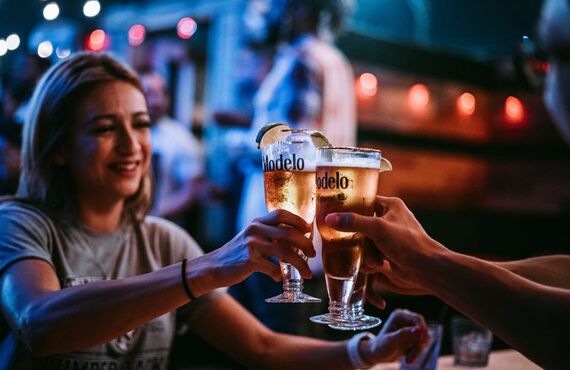三宮のバーで深夜まで営業しているお店はHEARIT！