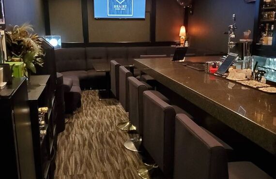 神戸のバーで隠れ家なお店はHEAIRTがおすすめです。